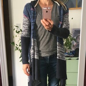 Roxy cardigan size small